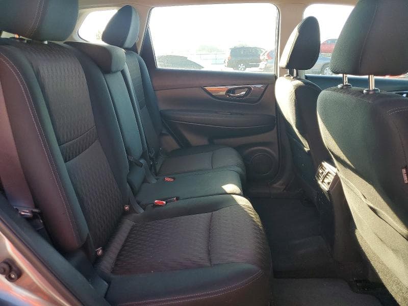 2017 NISSAN ROGUE S 11