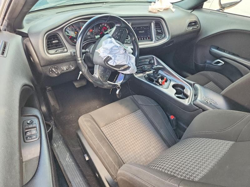2021 DODGE CHALLENGER SXT 8