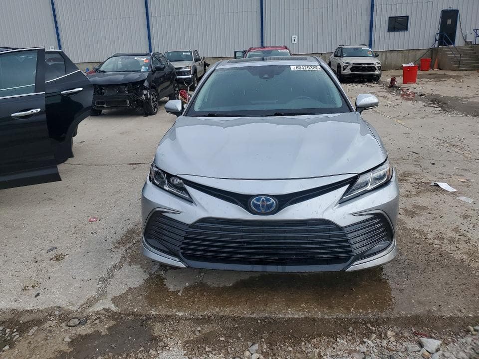2021 TOYOTA CAMRY LE 5