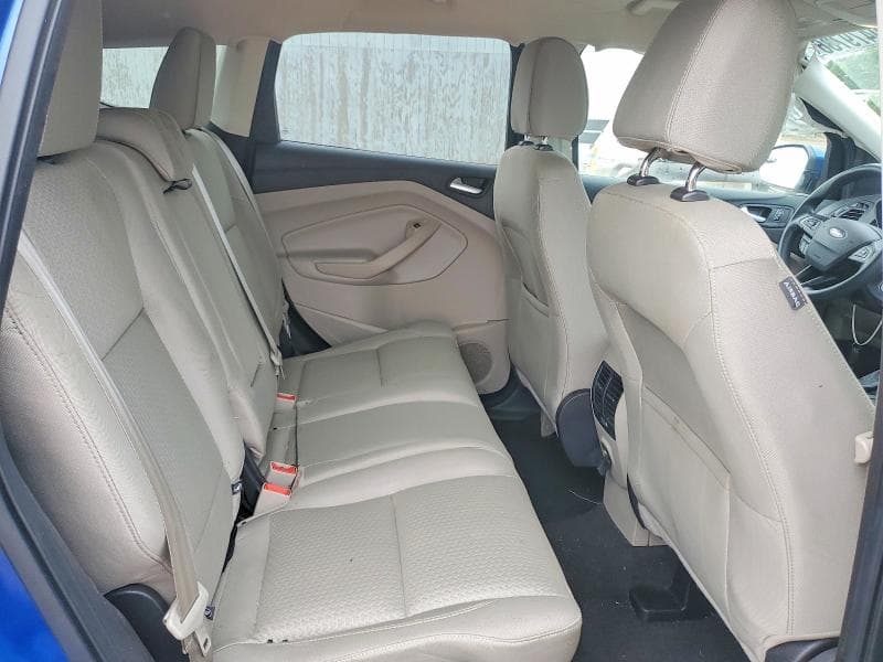 2017 FORD ESCAPE SE 11