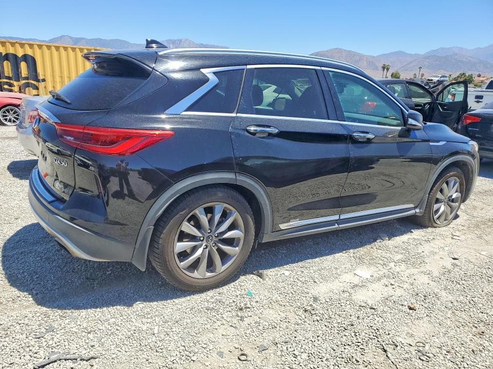 2019 INFINITI QX50 LUXE 3