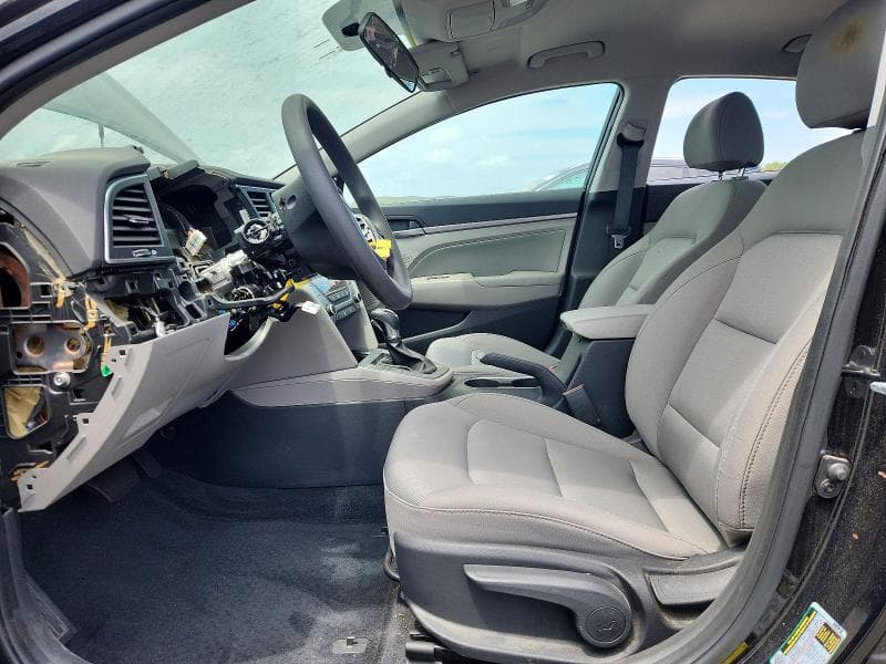 2017 HYUNDAI ELANTRA SE 7