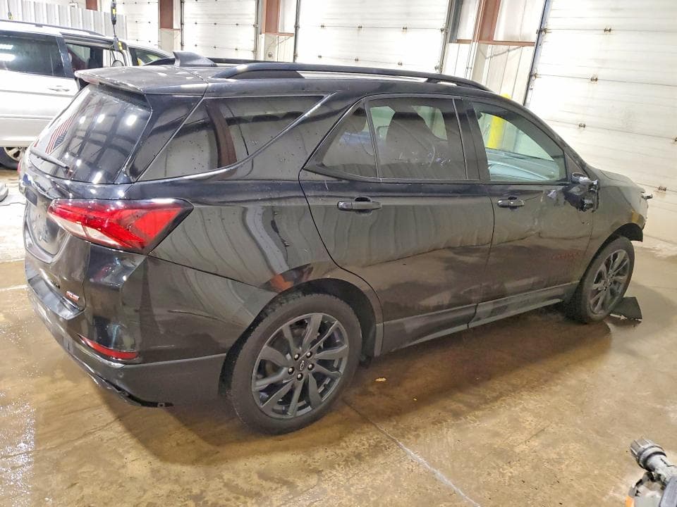 2022 CHEVROLET EQUINOX RS 3