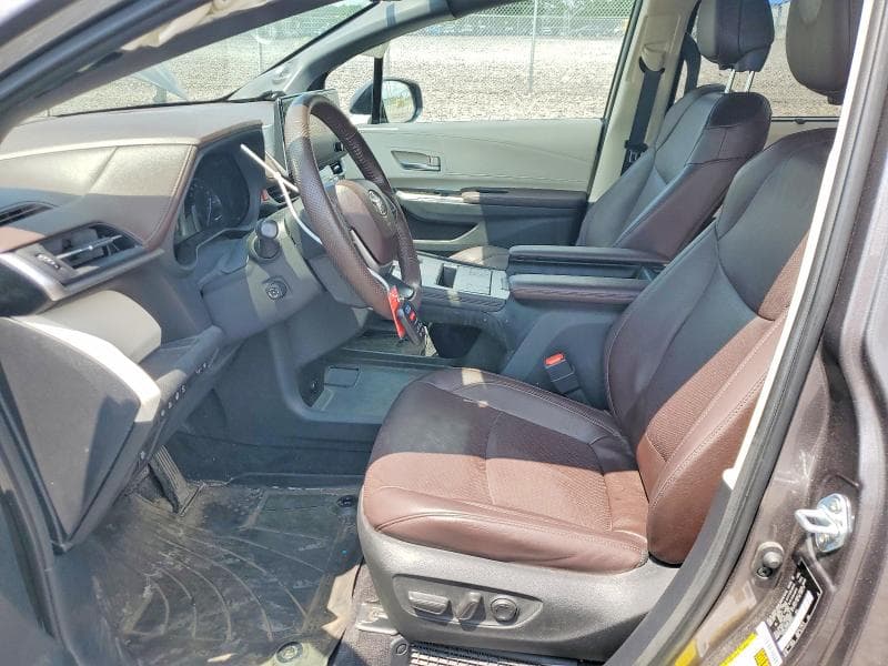 2023 TOYOTA SIENNA PLATINUM 7-PASSENGER 7