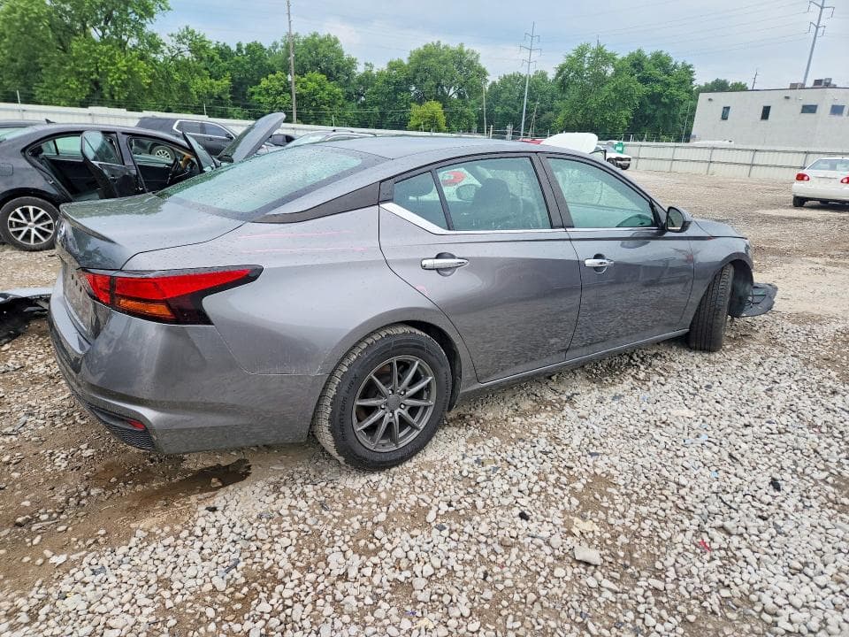 2022 NISSAN ALTIMA S 3