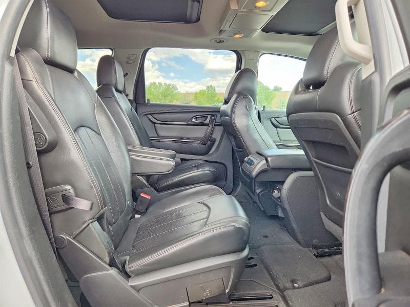 2017 CHEVROLET TRAVERSE PREMIER 11