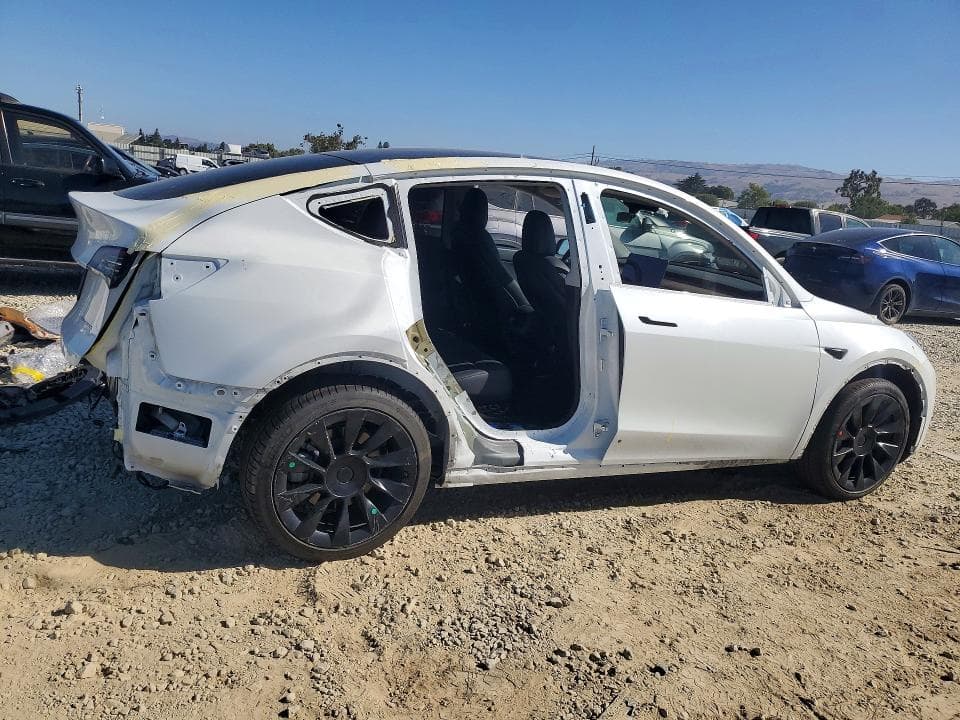 2022 TESLA MODEL Y 3