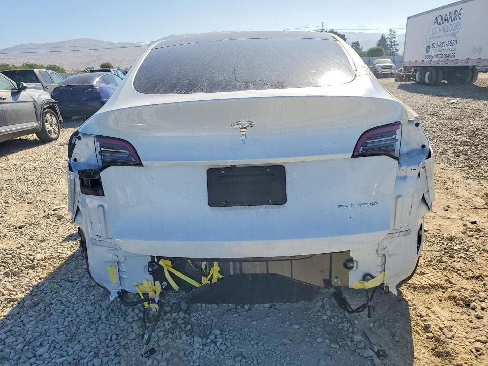 2022 TESLA MODEL Y 6