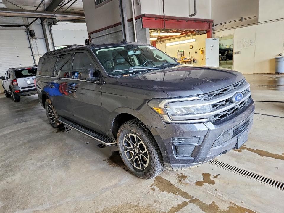 2023 FORD EXPEDITION MAX XLT 4