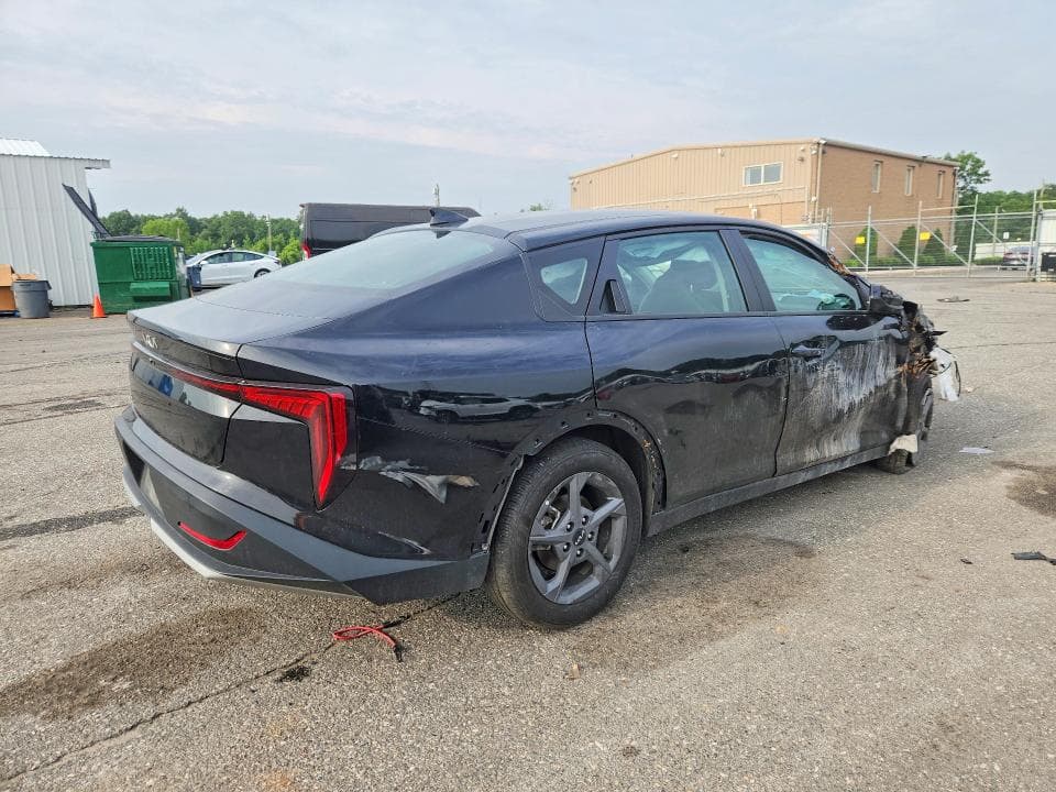2025 KIA K4 LXS LXS 3