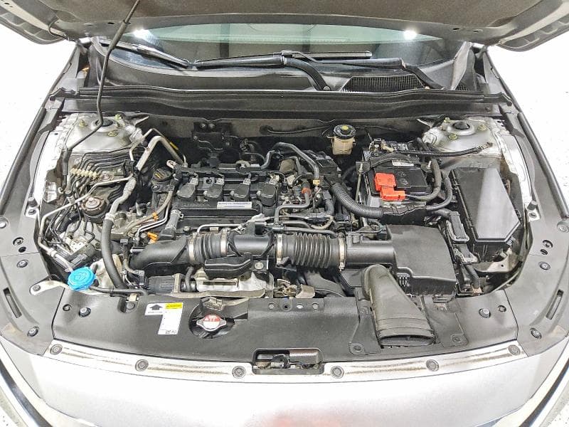 2019 HONDA ACCORD LX 11