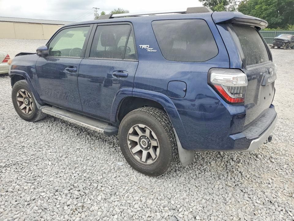 2018 TOYOTA 4RUNNER TRD OFF-ROAD 2