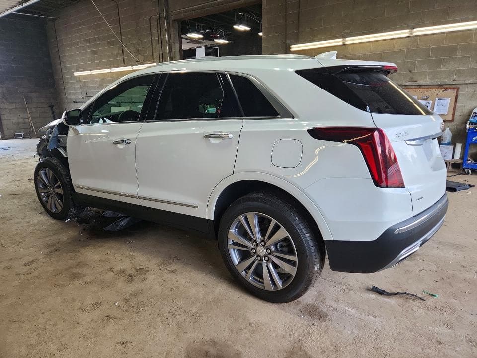 2025 CADILLAC XT5 PREMIUM LUXURY 2