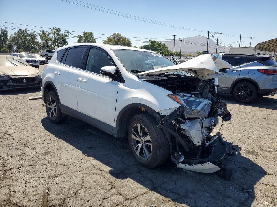 2018 TOYOTA RAV4 XLE 4