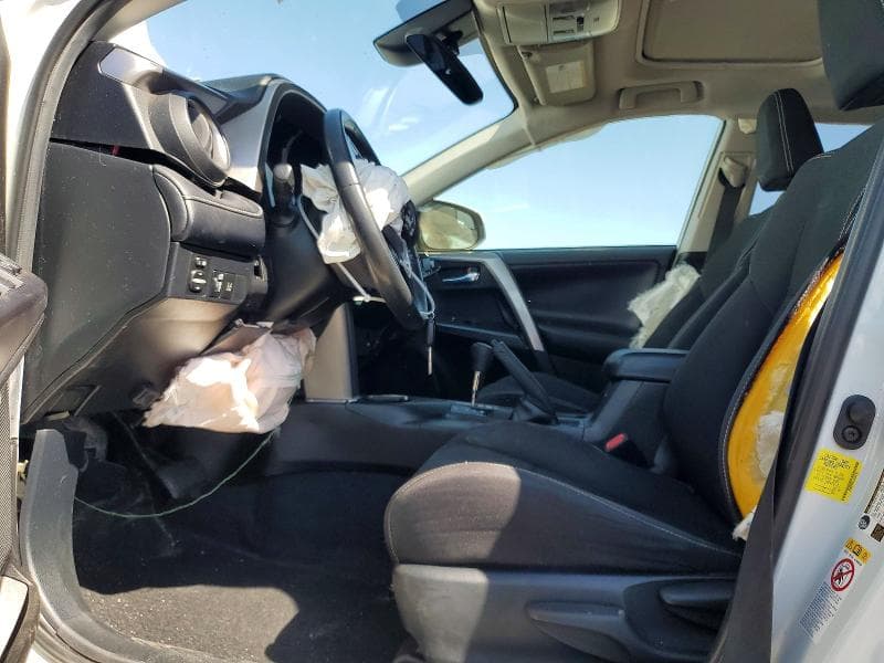 2018 TOYOTA RAV4 XLE 7