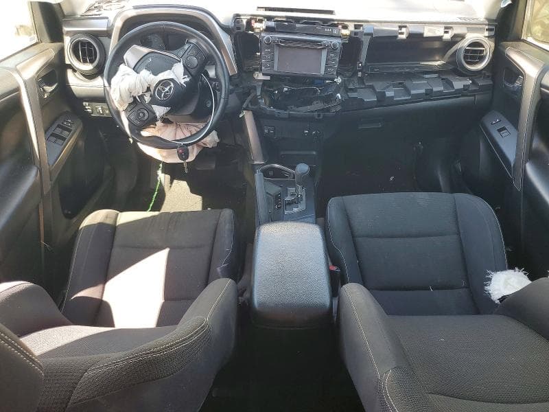 2018 TOYOTA RAV4 XLE 8