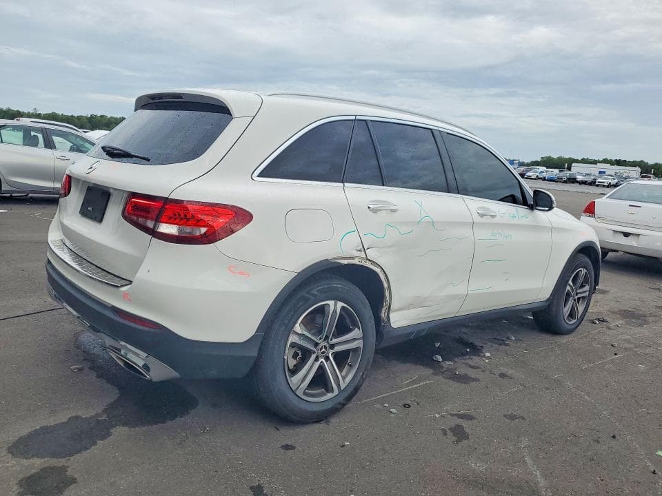 2018 MERCEDES-BENZ GLC 300 300 3