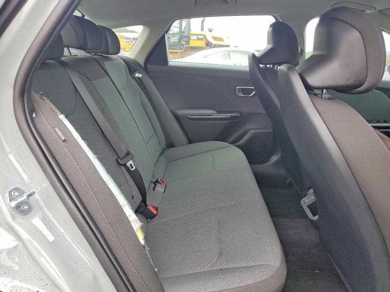 2026 KIA K4 LXS 10