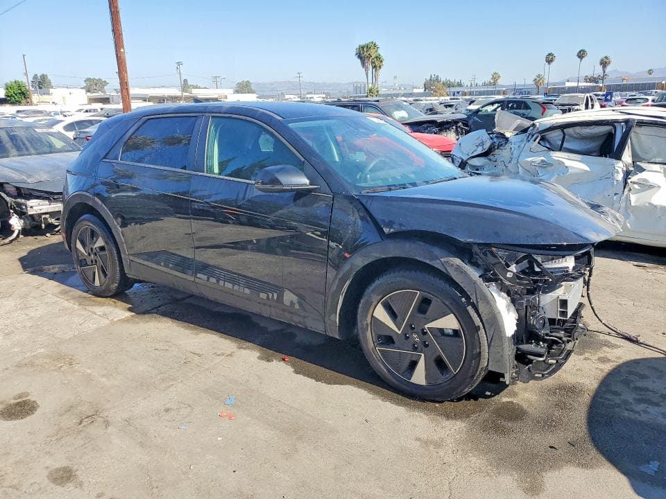 2025 HYUNDAI IONIQ 5 SE 4