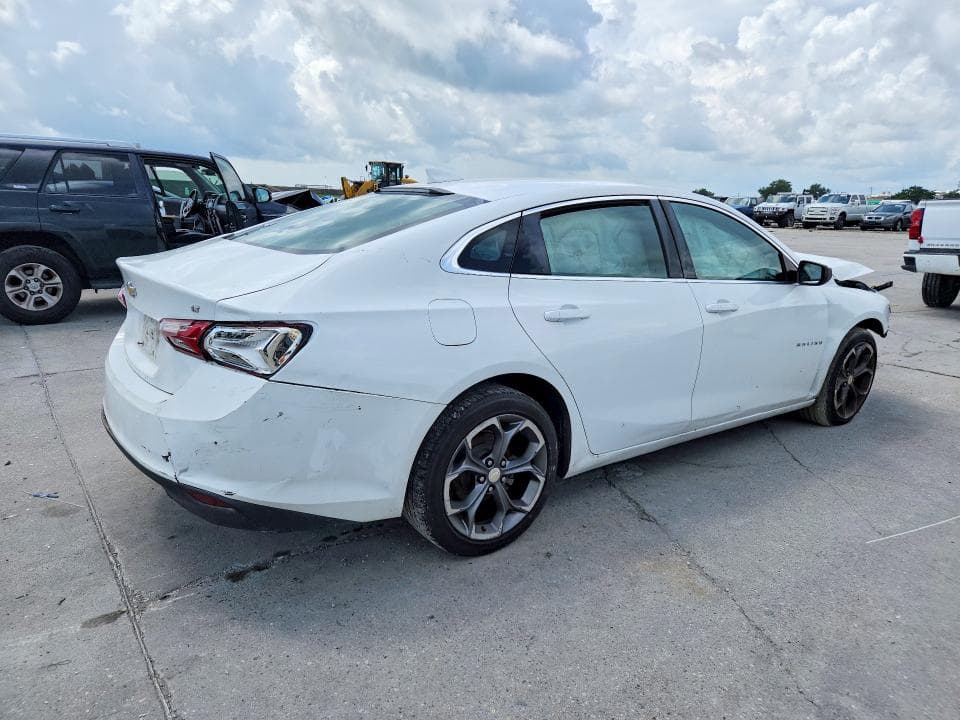 2020 CHEVROLET MALIBU LT 3