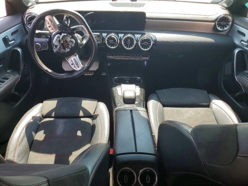 2022 MERCEDES-BENZ CLA 250 4MATIC 8