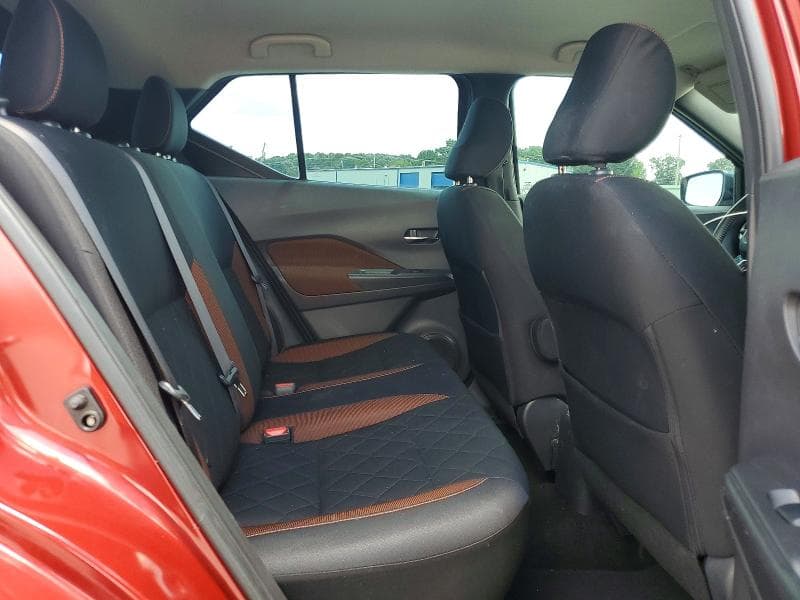 2018 NISSAN KICKS SR SR 11