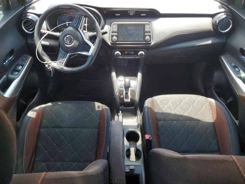 2018 NISSAN KICKS SR SR 8