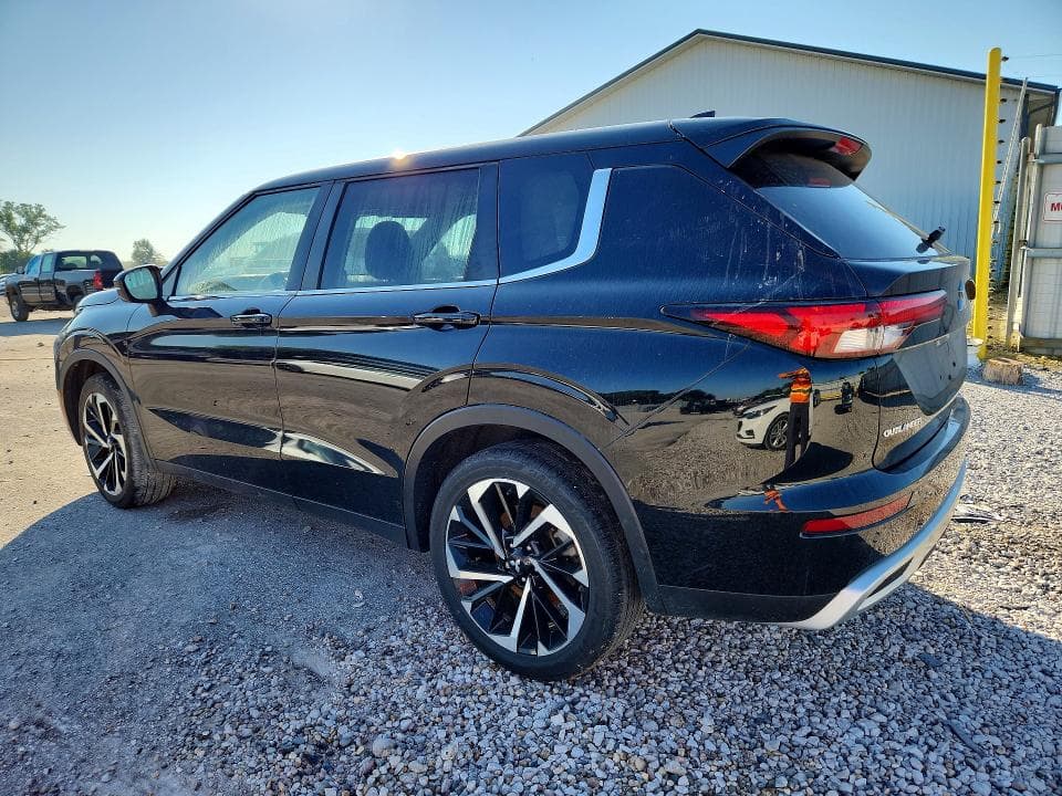 2022 MITSUBISHI OUTLANDER SE 2