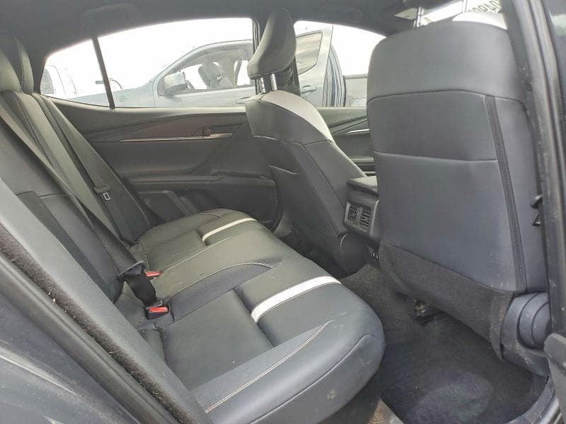 2025 TOYOTA CAMRY SE 10