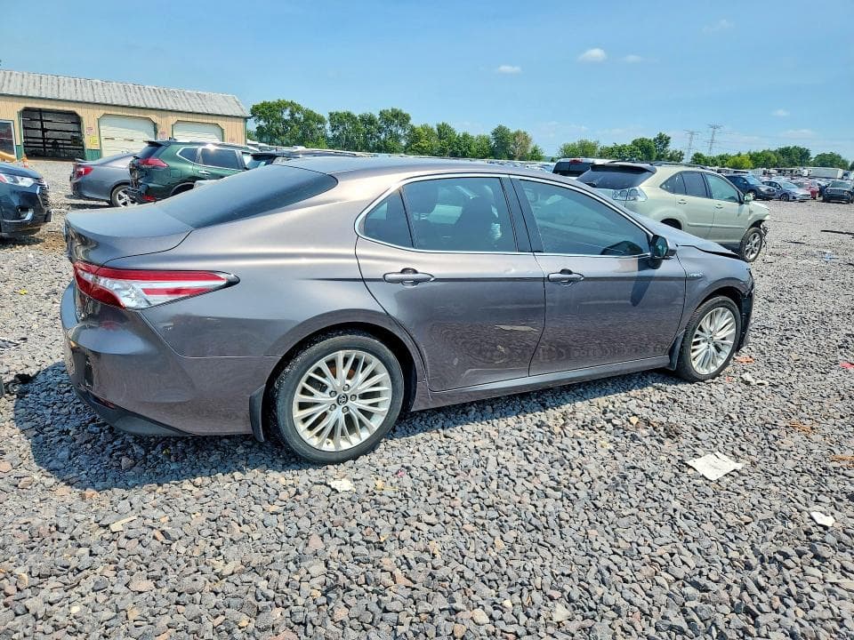 2018 TOYOTA CAMRY HYBRID XLE XLE 3