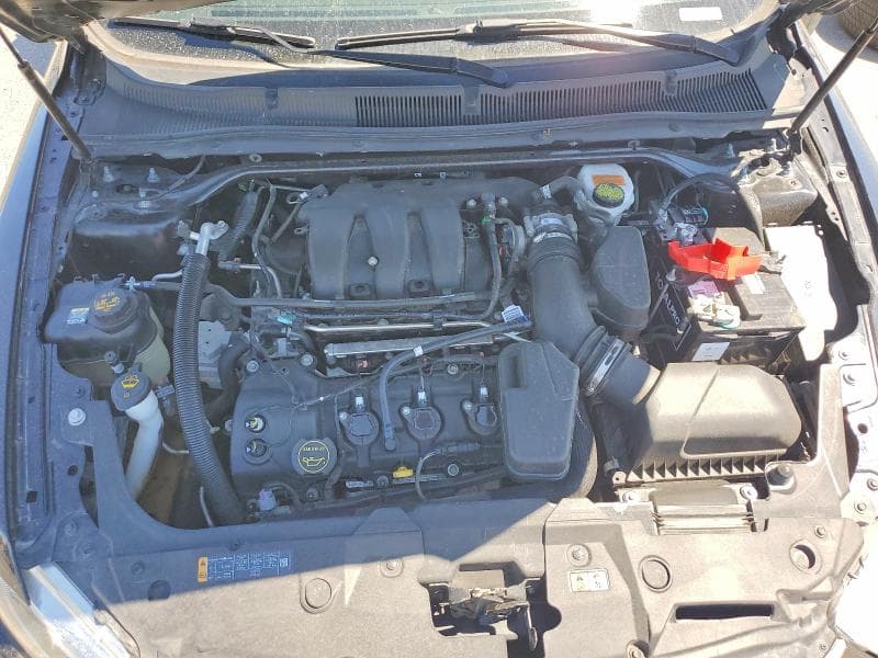 2019 FORD TAURUS SEL 11