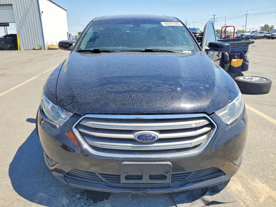 2019 FORD TAURUS SEL 5