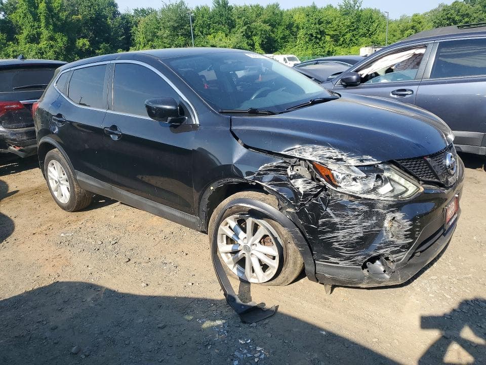 2017 NISSAN ROGUE SPORT S 4