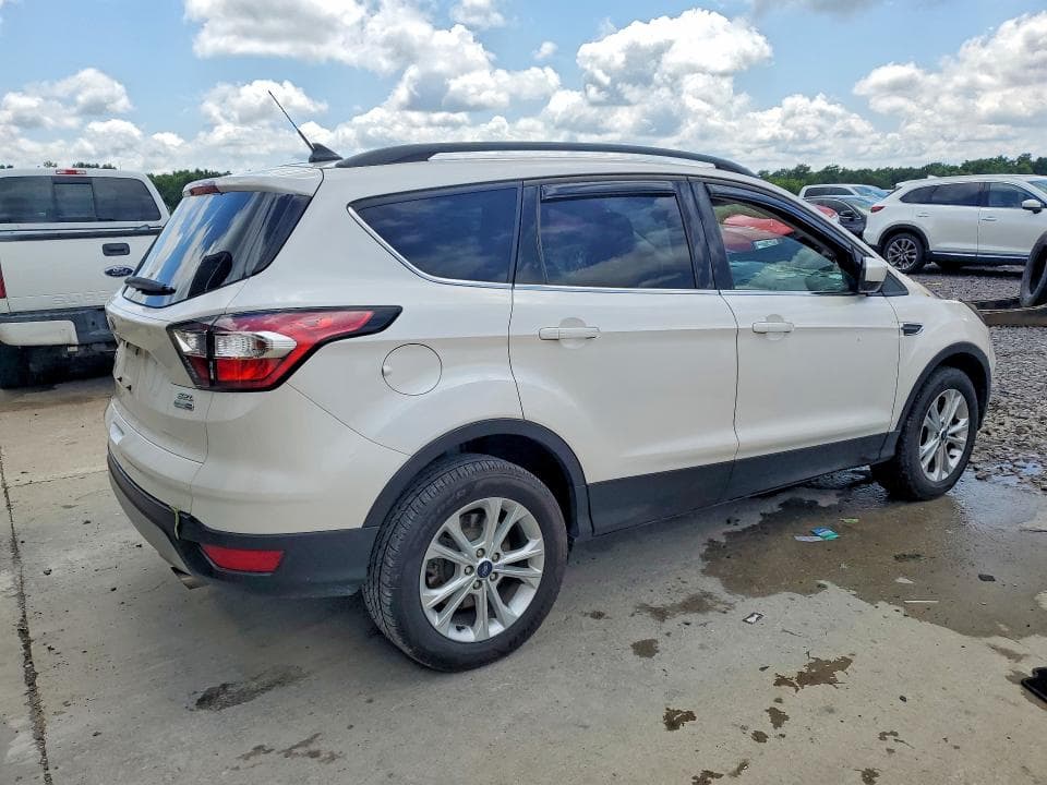 2018 FORD ESCAPE SEL 3