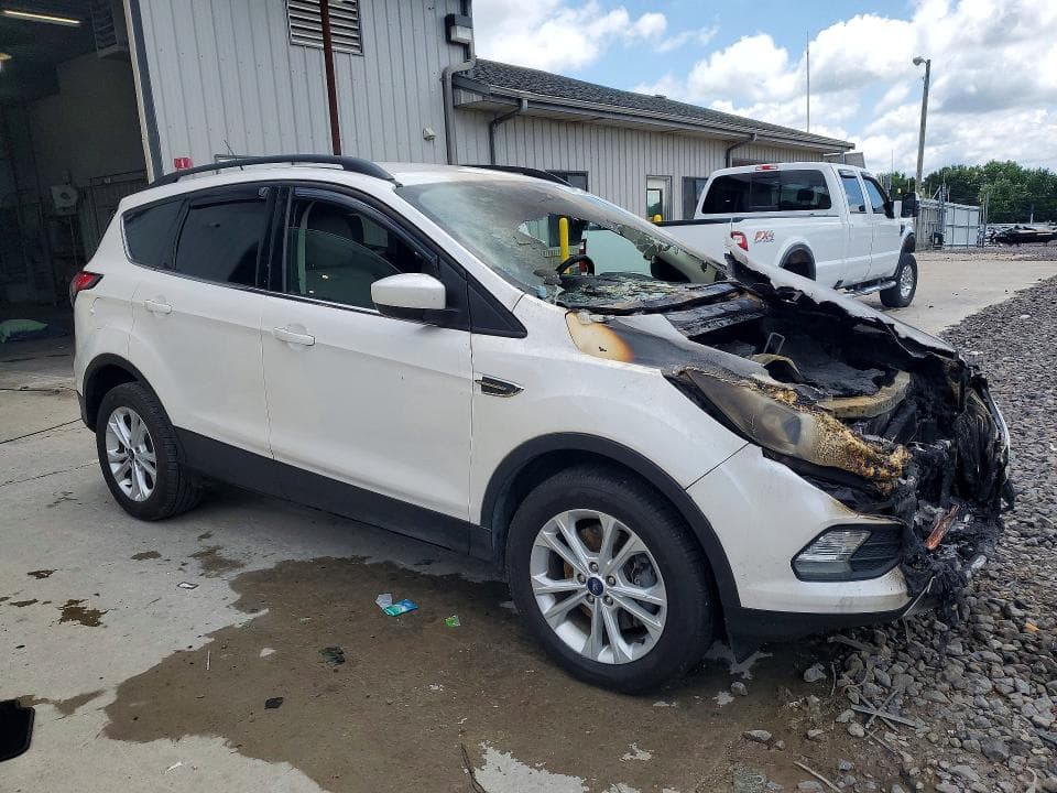 2018 FORD ESCAPE SEL 4