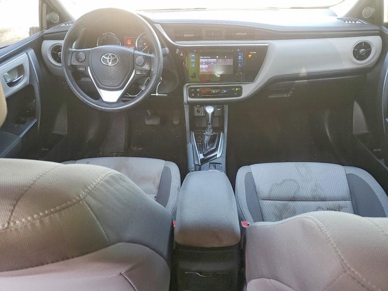 2017 TOYOTA COROLLA LE 8