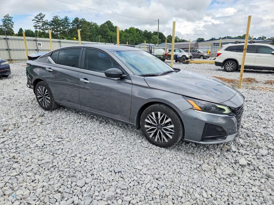 2024 NISSAN ALTIMA SV SV 4