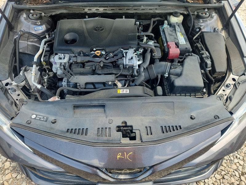 2018 TOYOTA CAMRY LE 11