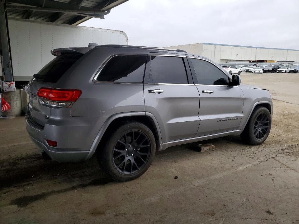 2017 JEEP GRAND CHEROKEE OVERLAND 3