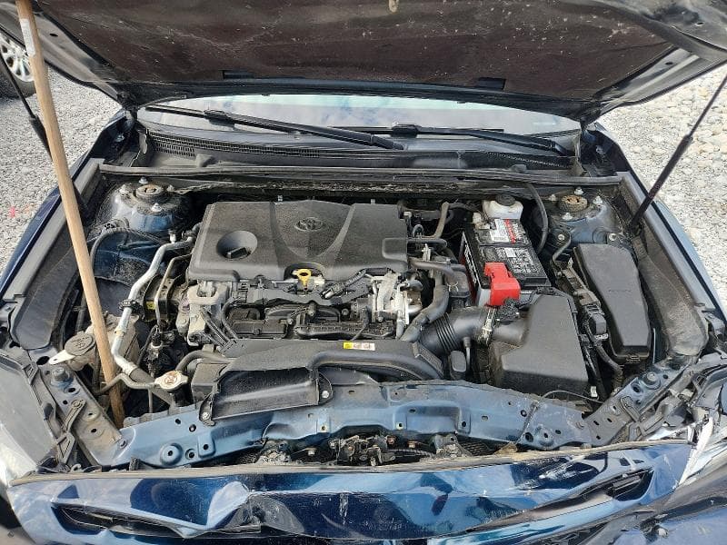 2019 TOYOTA CAMRY SE 11