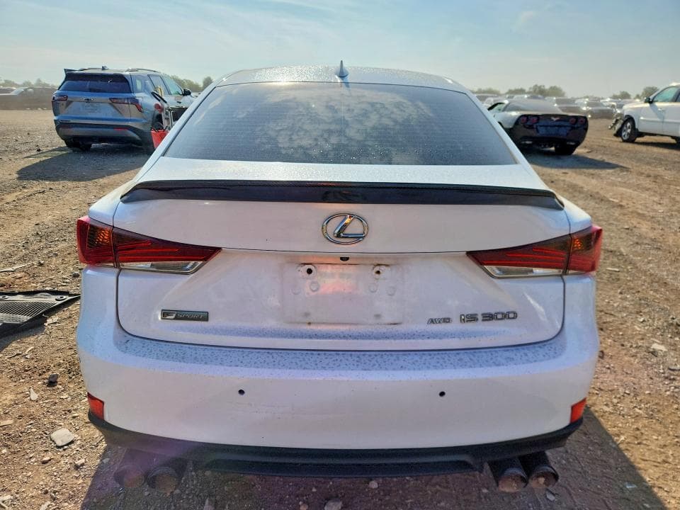 2019 LEXUS IS 300 6