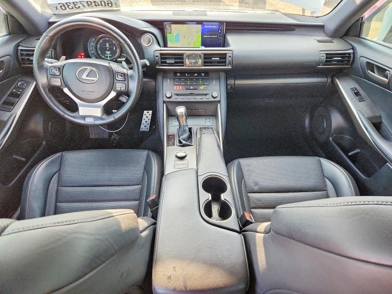 2019 LEXUS IS 300 8