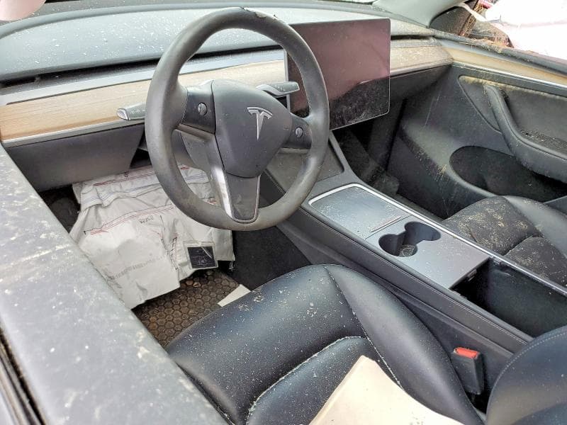 2023 TESLA MODEL Y 8
