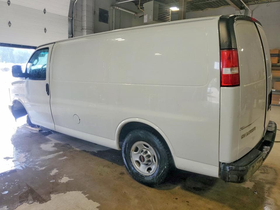 2017 GMC SAVANA G2500 2