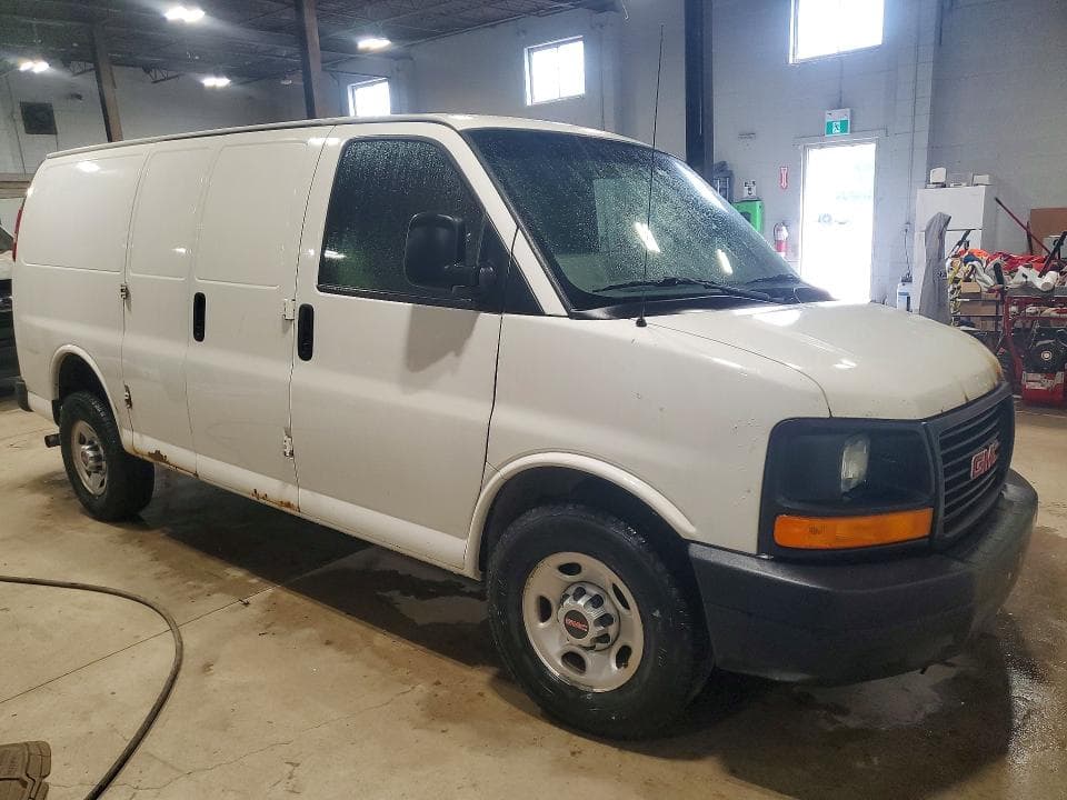 2017 GMC SAVANA G2500 4