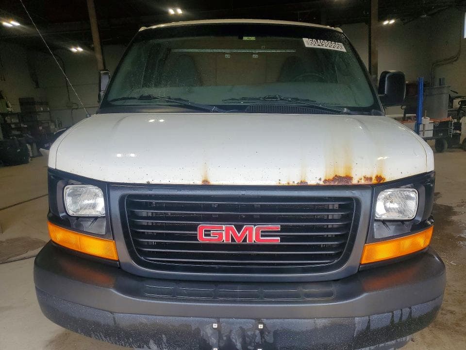 2017 GMC SAVANA G2500 5