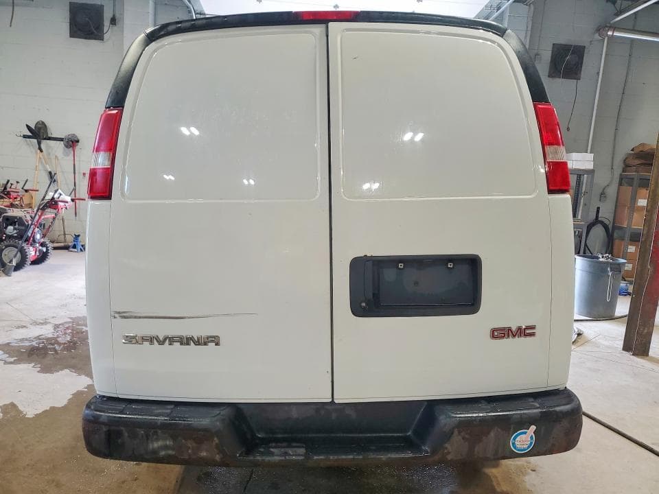 2017 GMC SAVANA G2500 6