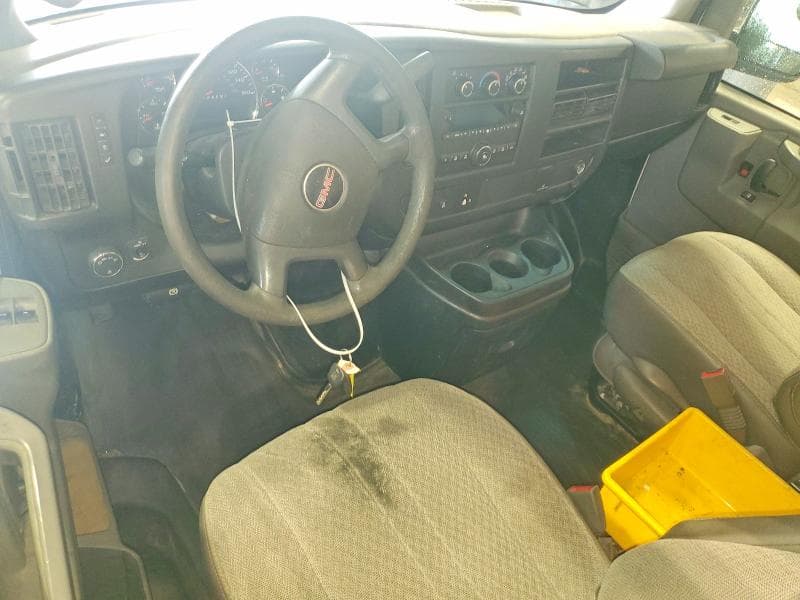 2017 GMC SAVANA G2500 8