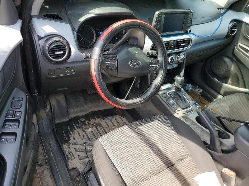 2020 HYUNDAI KONA SE 8