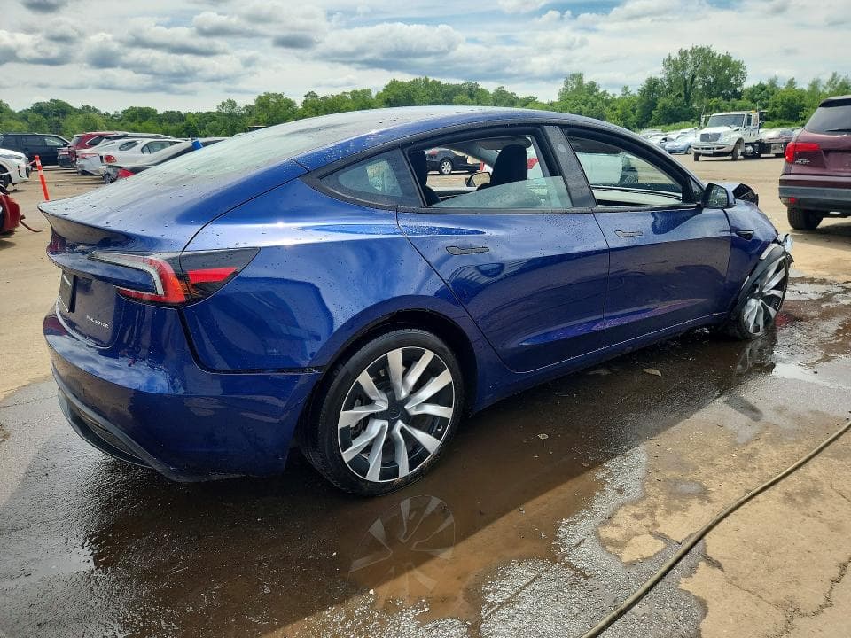 2024 TESLA MODEL 3 3